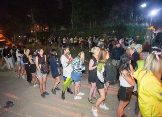 Otro tema que mantiene en vilo al sector es la competencia desleal que se da hoy con el funcionamiento de fiestas clandestinas