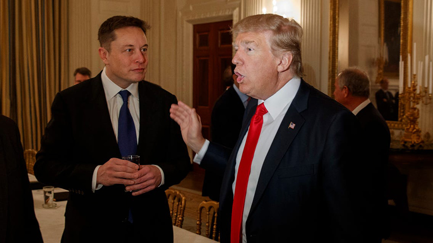 Elon Musk había sido asesor de Donald Trump, a quien se señala como principal culpable de incitar la violencia desatada en el Capitolio