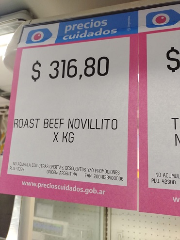 En Coto y Carrefour, por ejemplo, el roastbeef y la tapa de asado cuestan $316,80, un 25% y un 35% menos