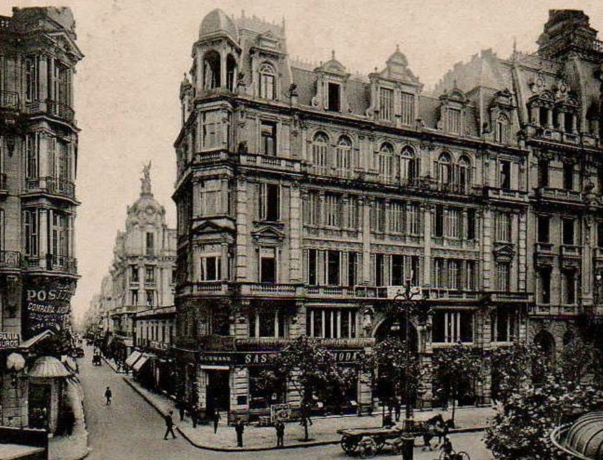 El edificio de Gath & Chaves a principios del siglo pasado.