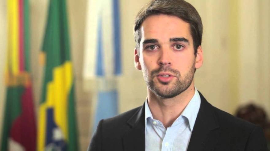 El gobernador Eduardo Leite declaró la bandera negra en el estado de Río Grande do Sul
