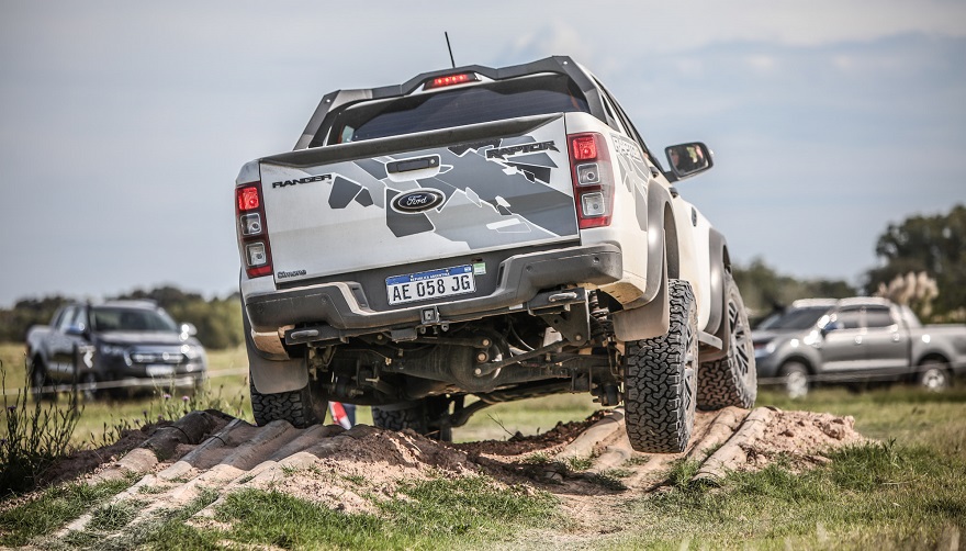 Diferentes obstáculos dan vida al Off Road Campus de Ford.