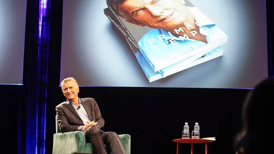 Macri en la presentación de su libro, Primer tiempo.