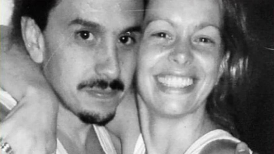 Martín junto a su hermana Cecilia