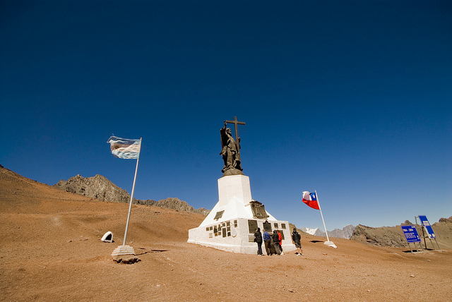 Una firma de Wuhan quiere unir Argentina y Chile con túneles