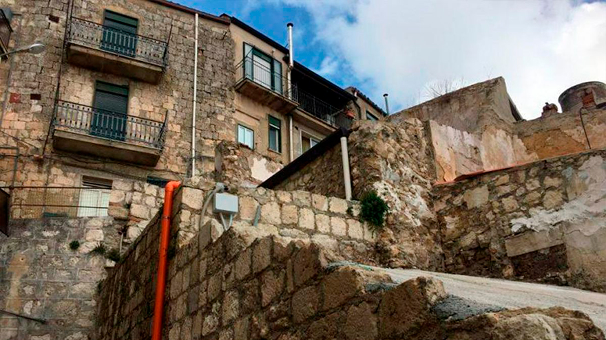 Varios pueblos de la zona también ofrecen casas a un euro