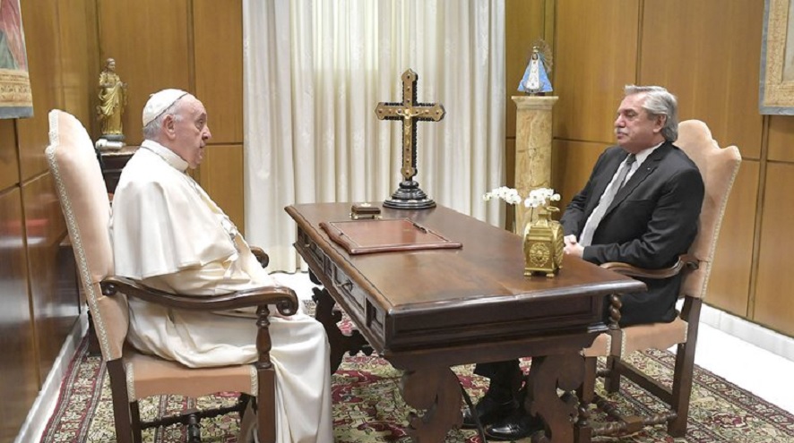 Pichetto cargó contra el Papa Francisco y el kirchnerismo.