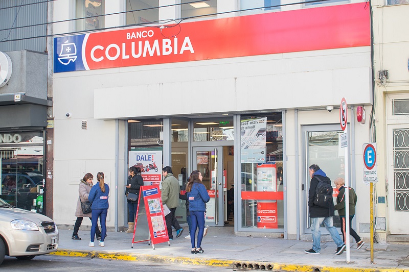 Con la operación, el Banco Columbia sumaría 450.000 clientes de CMR