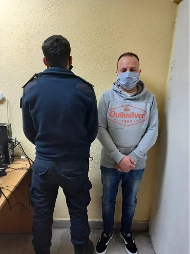 Roban 150.000 dólares y joyas tras un asalto en una casa de Nordelta y detienen a dos sospechosos