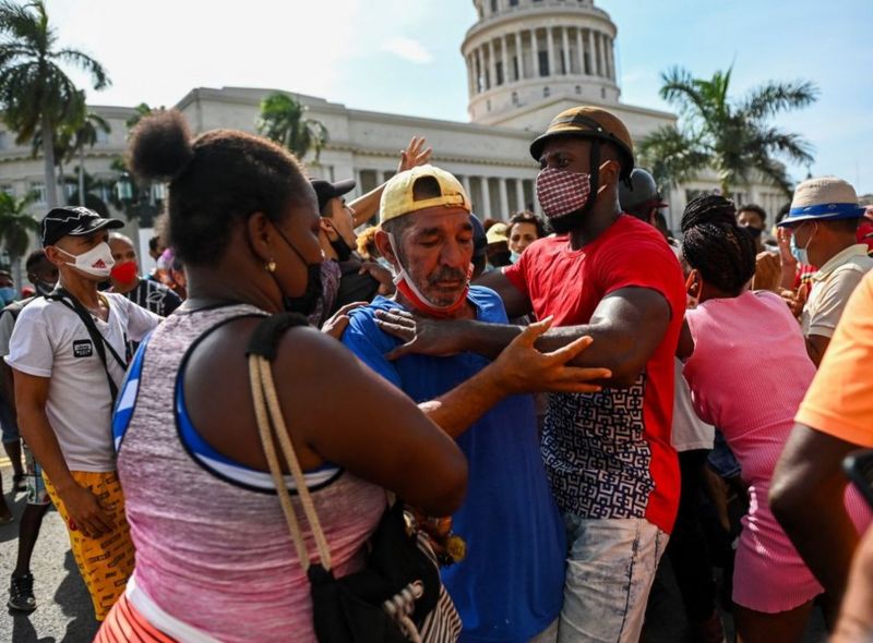 Las manifestaciones en Cuba se transmitieron en vivo por redes sociales