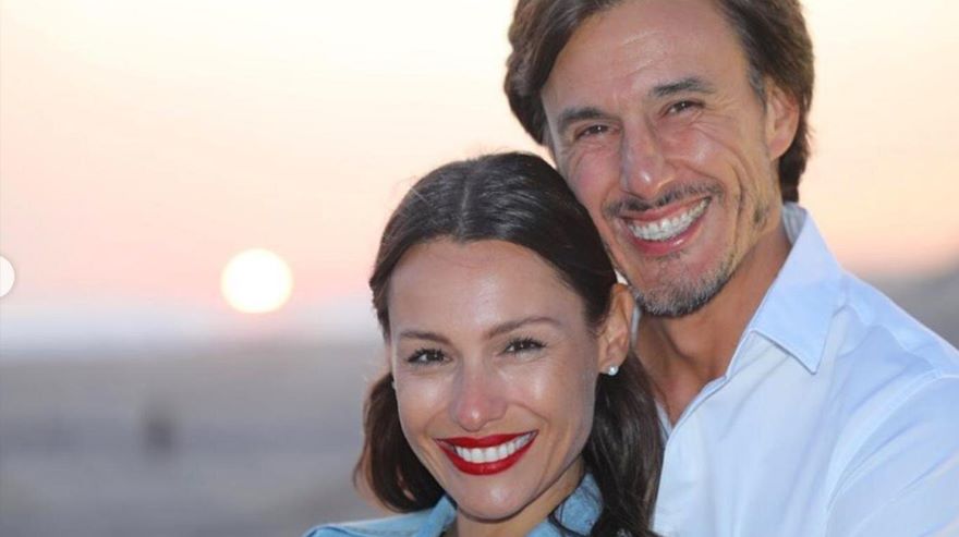 Roberto García Moritán junto a Pampita.