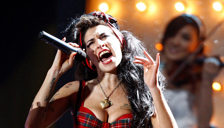 Amy Winehouse, la vida de una cantante que terminó muy temprano.