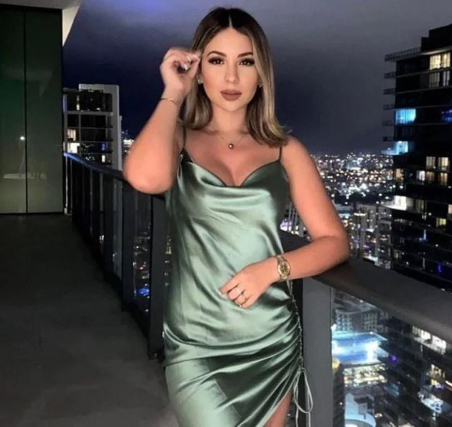 Isabel dejó atrás la enfermería. Hoy gana mucho dinero y se muestra en las redes sociales.