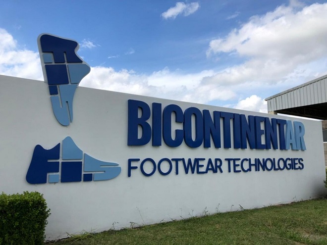 Penalty vuelve a fabricar en el país botines e indumentaria
