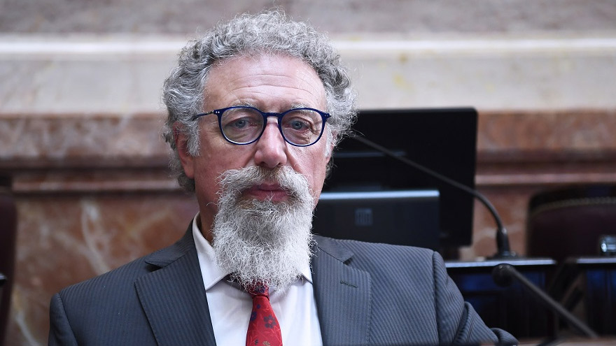 Alfredo Luenzo, senador nacional por Chubut, impulsa el proyecto.