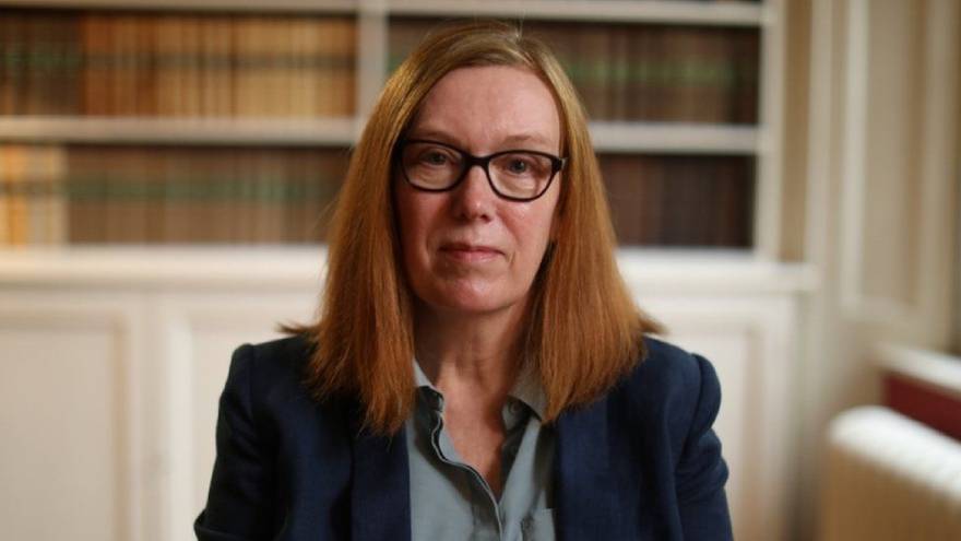 Sarah Gilbert considera que no es necesaria la aplicación de una tercera dosis