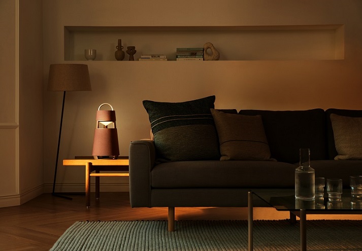 LG XBOOM 360 ofrece sonido premium con un diseño elegante en todo momento y lugar