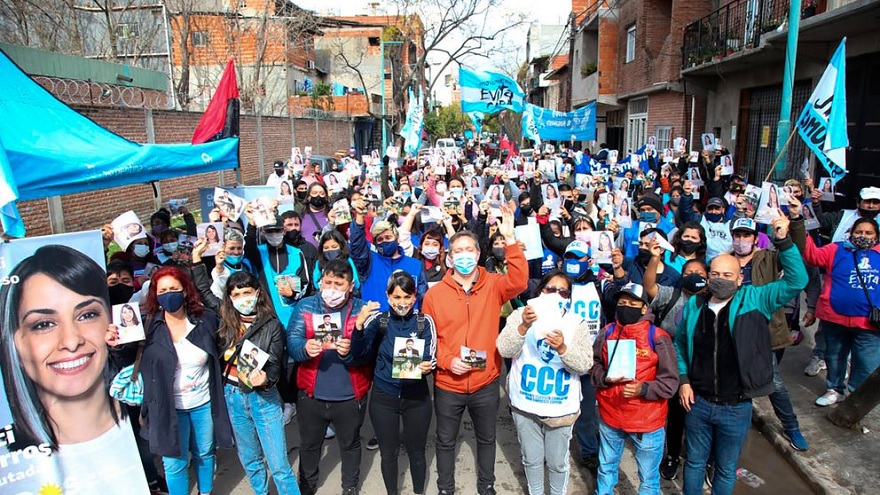 Por pedido del Presidente, los movimientos sociales suspendieron la marcha a Plaza de Mayo para respaldar su gestión