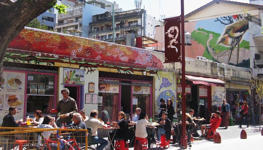 Las investigaciones en el Barrio Chino terminaron con cinco clausuras.