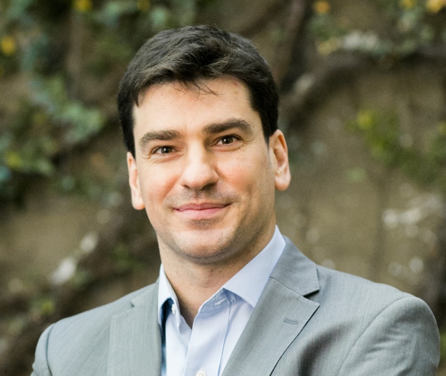 Para Lorenzo Sigaut Gravina,