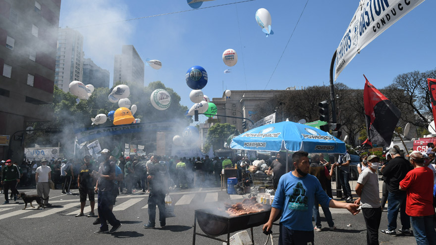 La masiva manifestación de la CGT en el centro porteño.