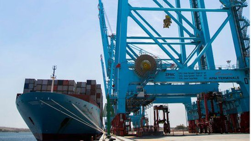 En Latinoamérica, empresas chinas controlan más de 10 megapuertos en 7 países.