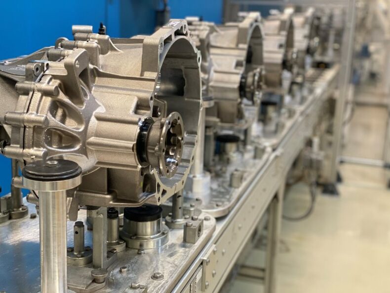 En medio de la crisis mundial de semiconductores, Volkswagen presentó su nueva caja MQ200 Evo