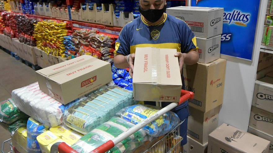 Pese a las medidas de ayuda y a los controles de precio, el consumo no repunta en los sectores de ingresos bajos