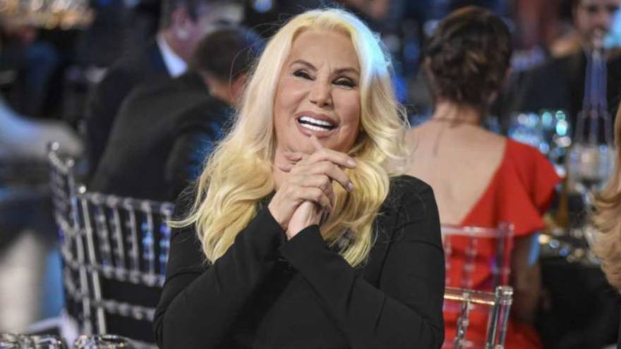 Susana volvió al teatro en Uruguay y podría ser sancionada por la AFIP.