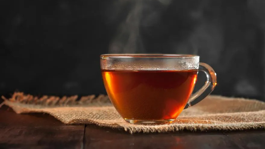 Los gustos de los consumidores cambian y disminuye la demanda del clásico té negro.