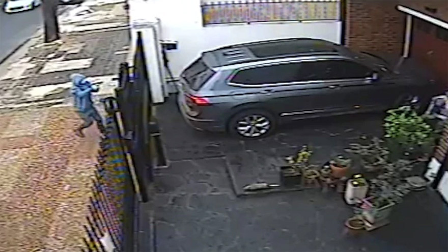 El momento en el que el sicario dispara contra Alberto Coria.