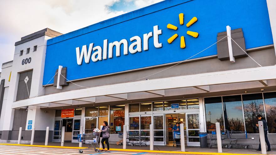 April Jones se lastimó en un supermercado de la cadena Walmart