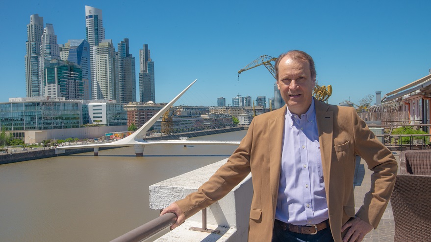 Alberto Bethke es CEO y Socio fundador de OLIVIA