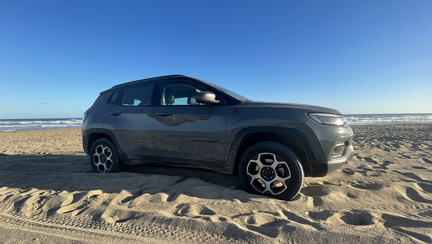 Más bajo y ancho, un aspecto deportivo del Compass.