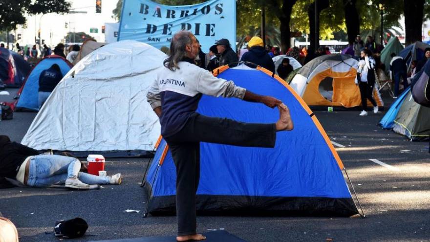 El acampe piquetero en la avenida 9 de Julio fue una oportunidad que tomó el Gobierno para enviar un guiño a la clase media