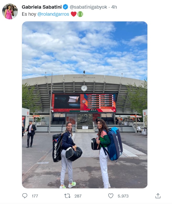 Sabatini y Dulko debutaron en el Torneo de Leyendas de Roland Garros