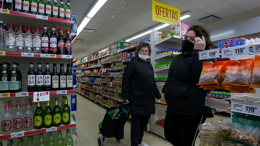 El desabastecimiento complica la distribución de productos a los supermercados.