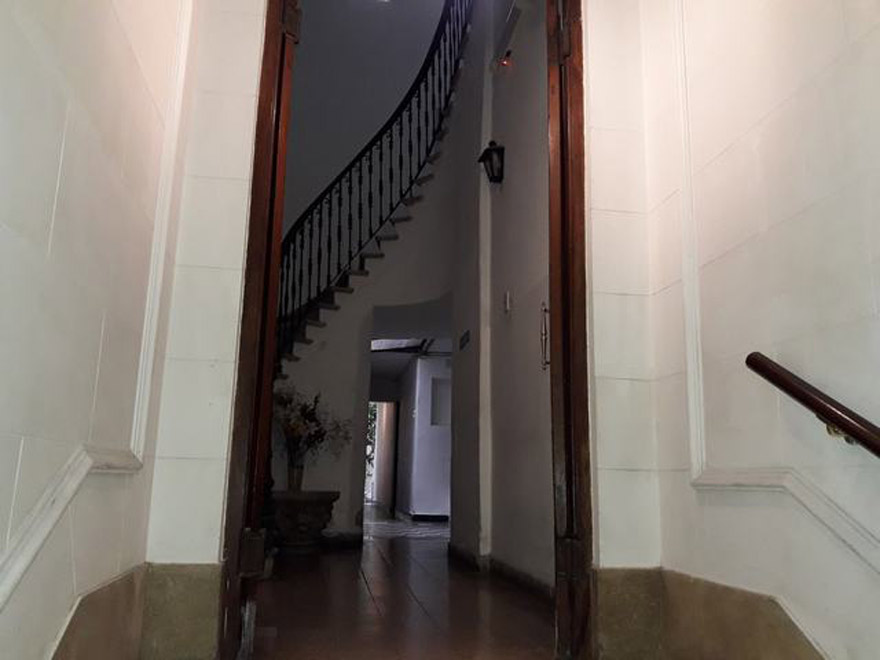 Ayacucho 1043 .