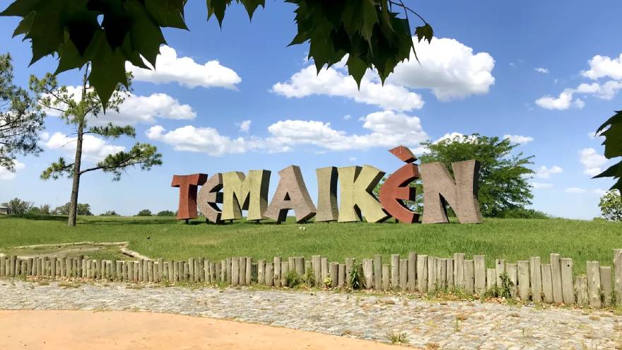 Temaikén queda en la localidad de Escobar, a 50km de Capital Federal