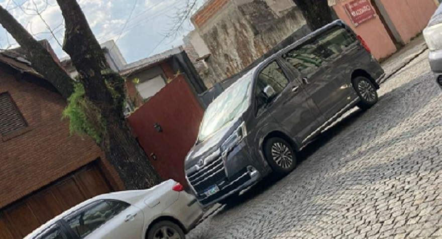 Massa se trasladó en su camioneta hasta la residencia de Lavagna en Nuñez.