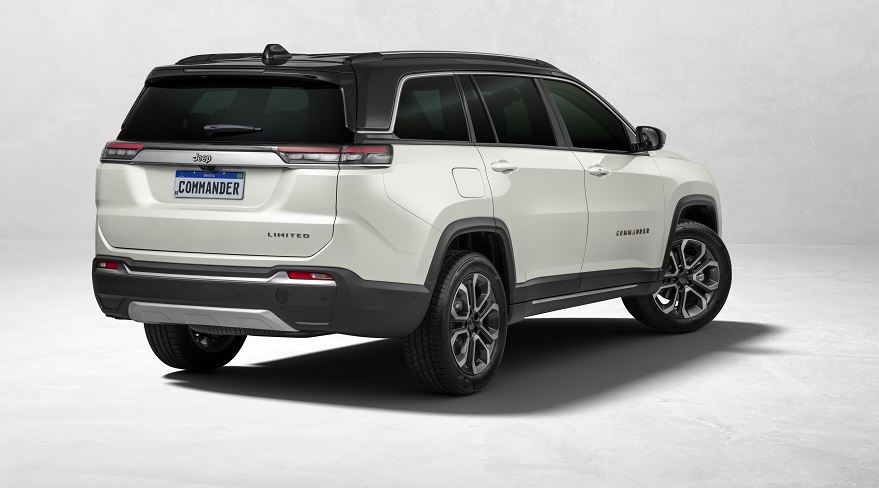 El nuevo Jeep Commander ahora tiene una versión naftera.