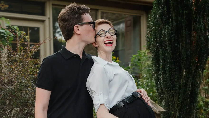  Simone y Malcolm Collins .