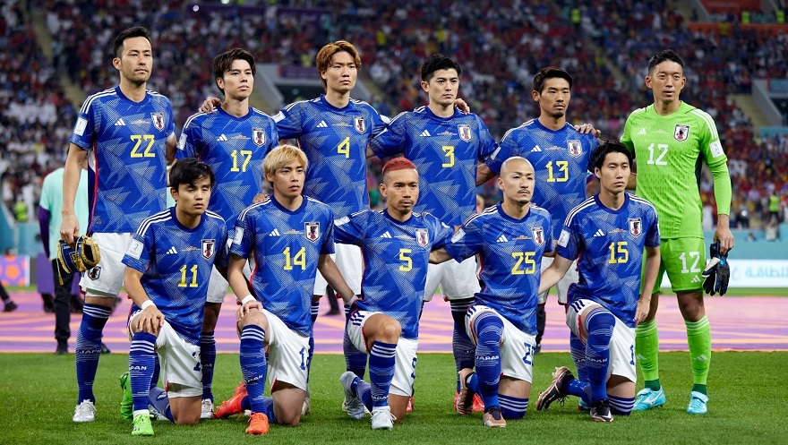 Japón fue la sorpresa del grupo E: venció a España y a Alemania y se clasificó como líder de la zona.