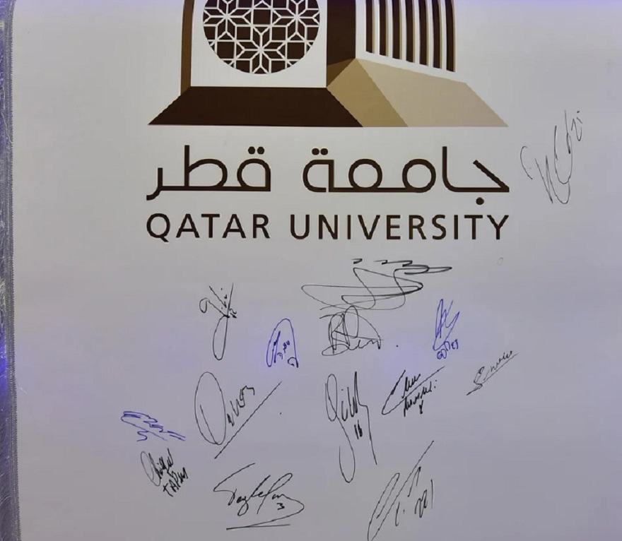 La habitación que Messi usó tiene un cuadro con las firmas de todos los jugadores de la Selección argentina.