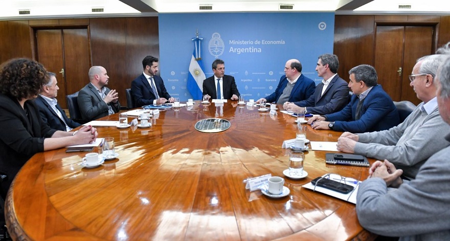 Massa y los representantes de las aerolíneas