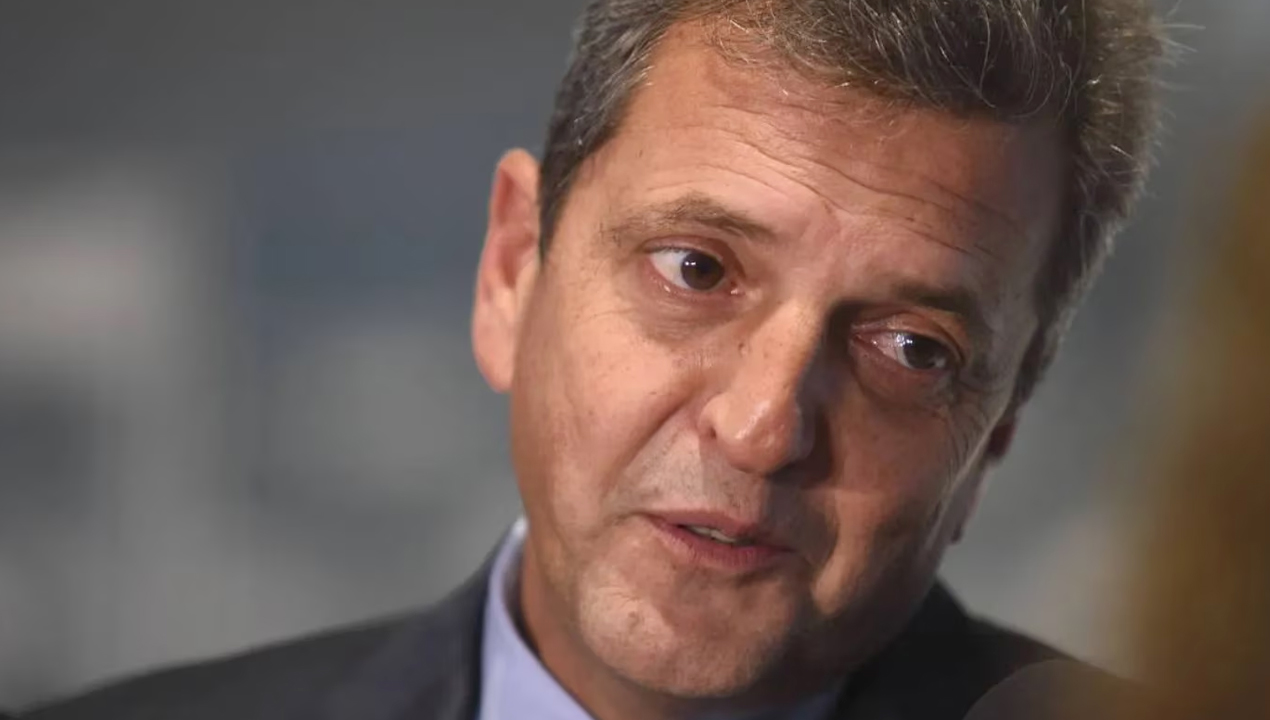 Enfrentando la encrucijada entre mercado y votantes, Massa juega su destino político en un tablero donde cada movimiento es crucial