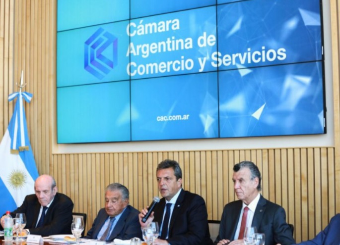 Massa quiere hacer tronar el escarmiento sobre el 