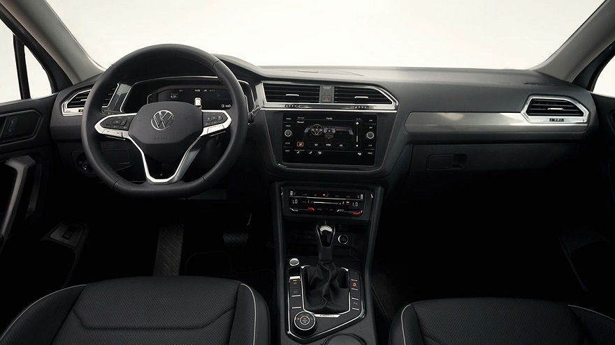 Una pantalla de 8 pulgadas se destaca en el tablero del Tiguan.