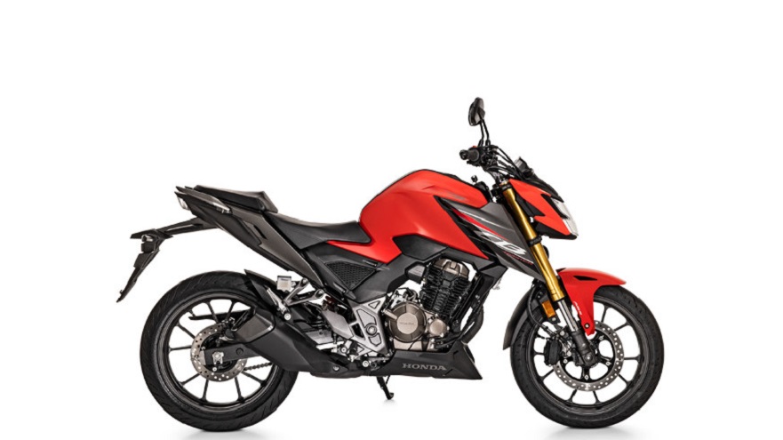 Práctica, dócil y para todo uso, así es la Honda Twister 300.