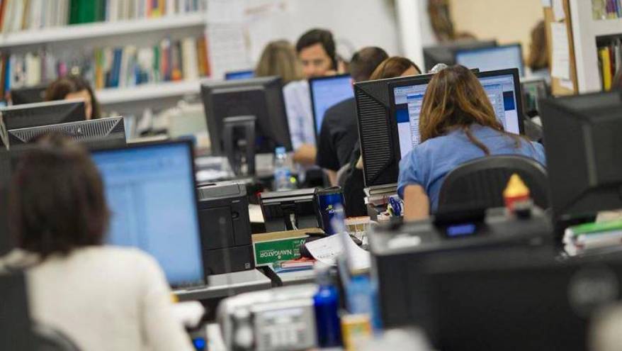 Buscan que trabajadores no registrados cobren un sueldo por año trabajado